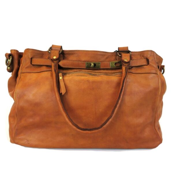 bolso piel lavada italia con efecto vintage vista de frente principal