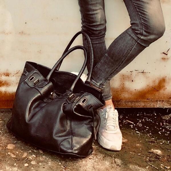 Los Bolsos De Piel Italianos