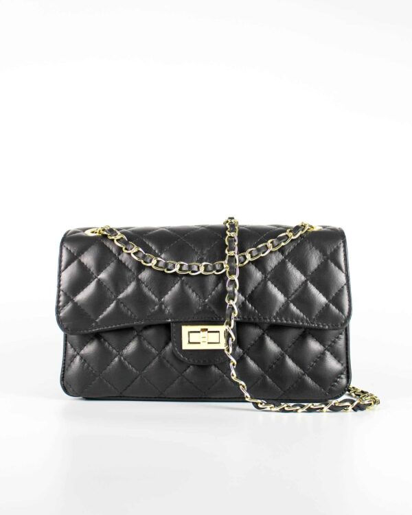 bolso acolchado de piel vista de frente