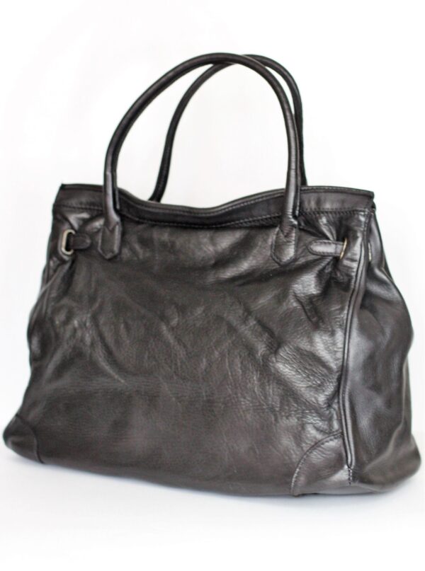 bolso-piel-lavada-negro