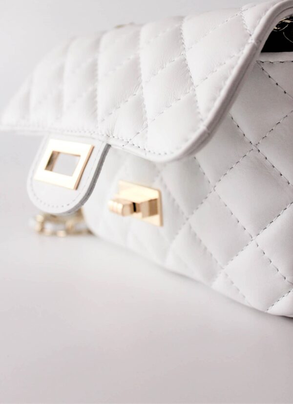 replica-chanel-2.55-blanco