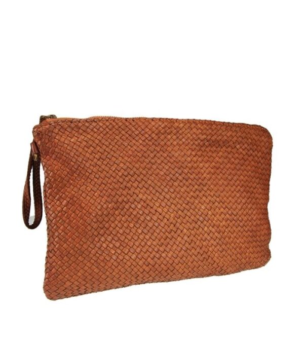 bolso-de-mano-piel-trenzada