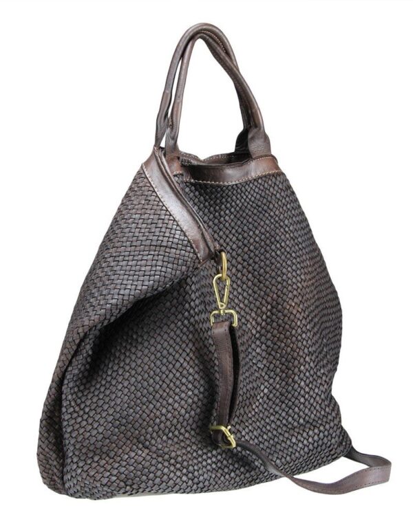 bolso trenzado italiano marrón chocolate. Shopper grande vista principal con detalle del asa larga extraíble