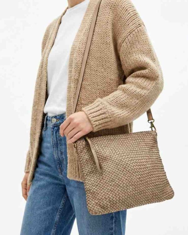 Bolso mano trenzado piel