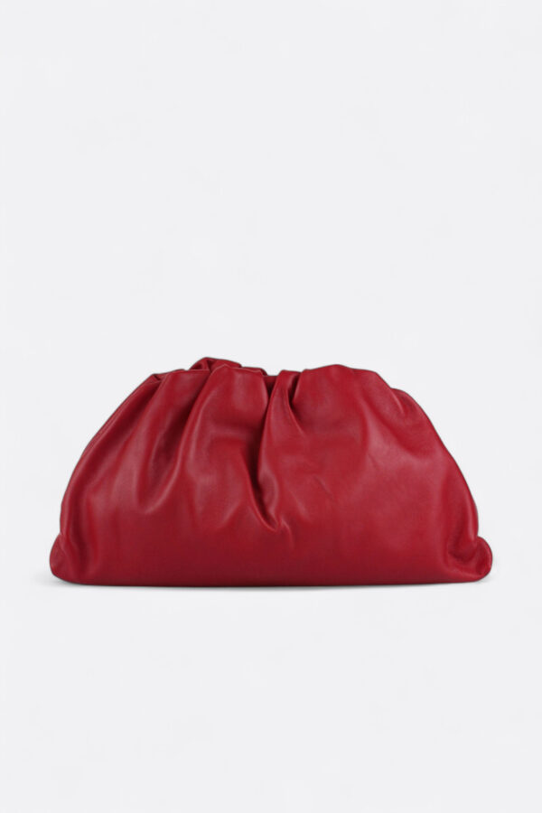 bolso nube fruncido rojo vista de frente