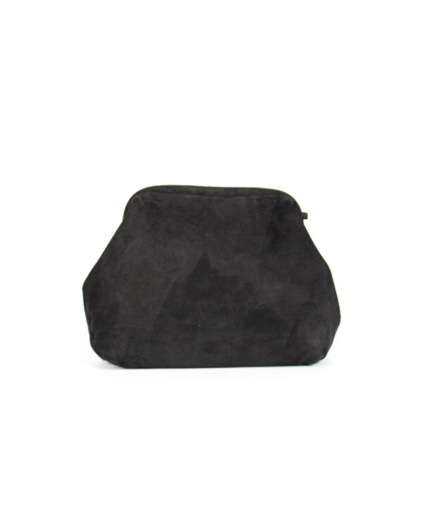 Bolsos de piel de serraje. Vista frontal con detalle de la suave piel de ante