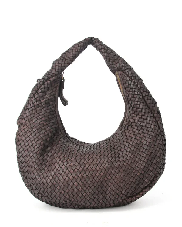 Bolsos hobo trenzados vista de frente