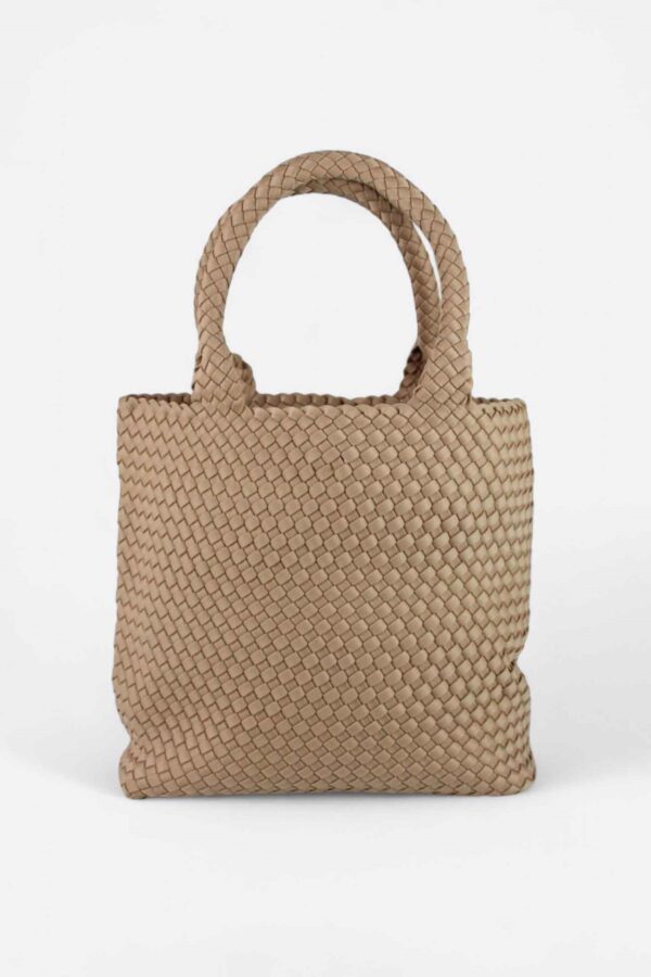 bolsos trenzados de neopreno imagen principal vista de frente