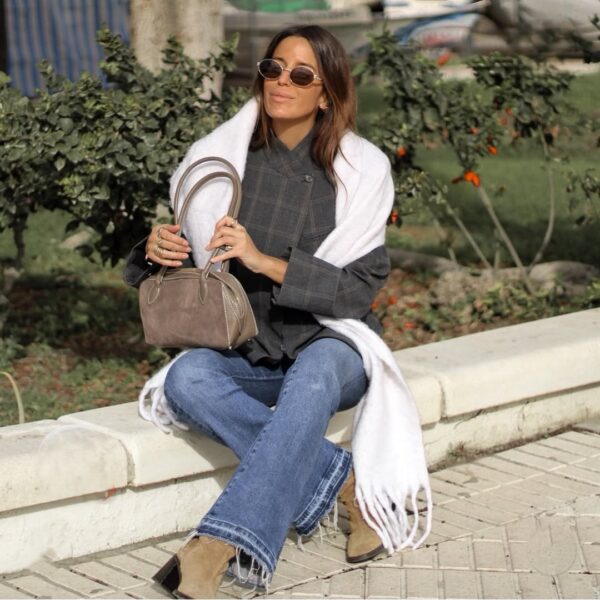 Bolso-de-hombro-alargado-de-piel