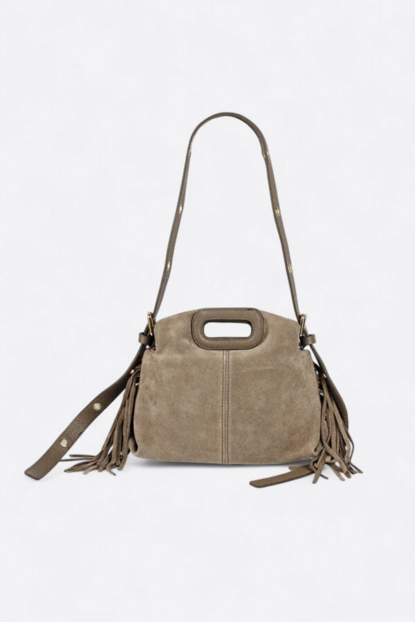 bolso icónico de flecos