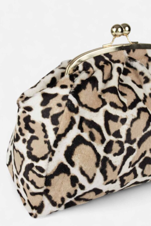 bolso-monedero-antiguo-leopardo-blanco