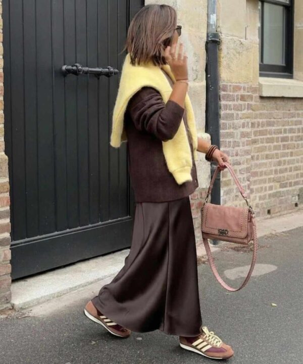 bolso bandolera efecto vintage de `piel con modelo
