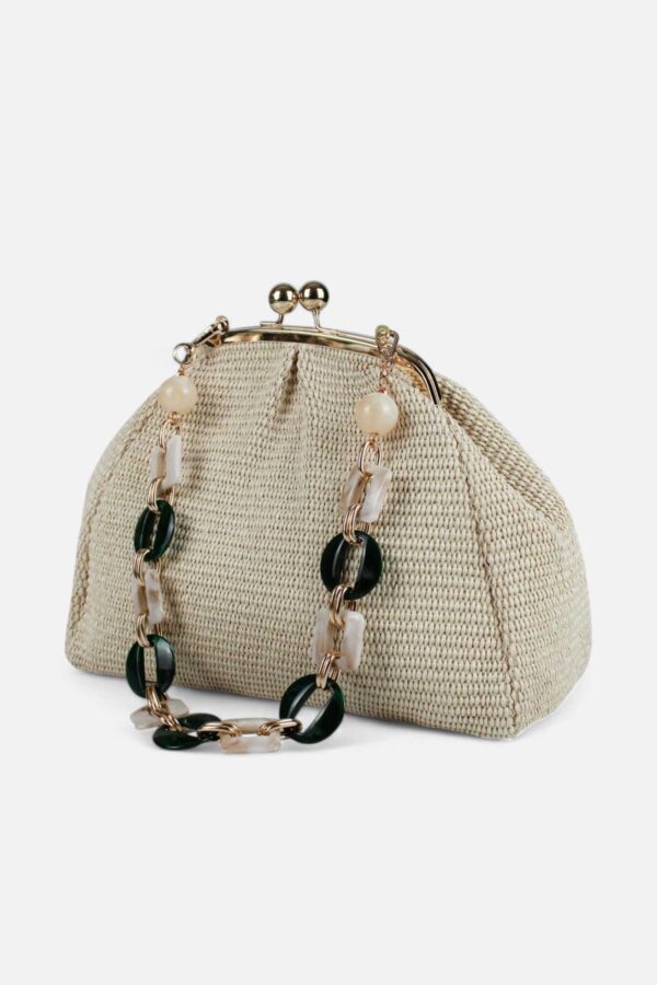 Bolso de rafia natural beige claro con asa intercambiable de eslabones Carey y verdes.
