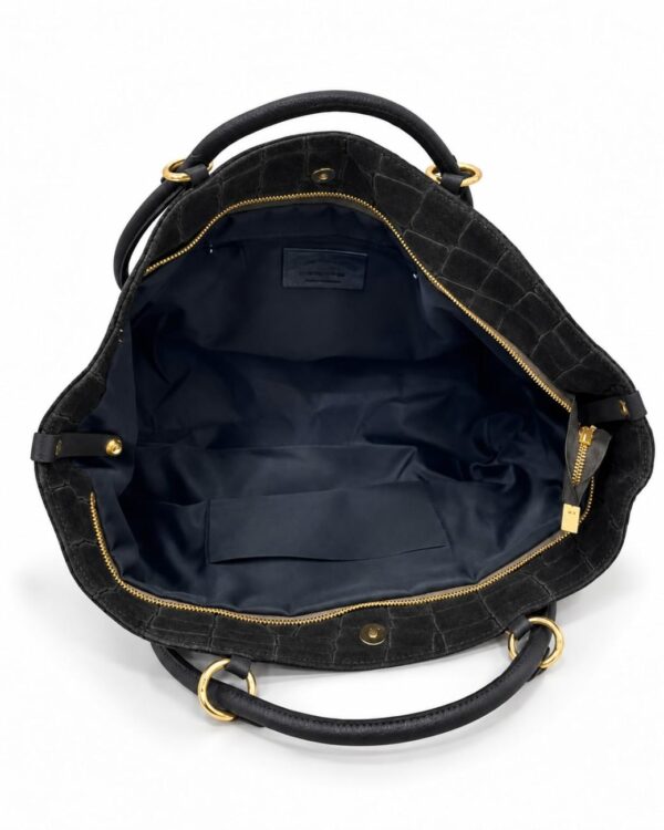 Interior del bolso shopper XL Arezzo negro con cierre de cremallera